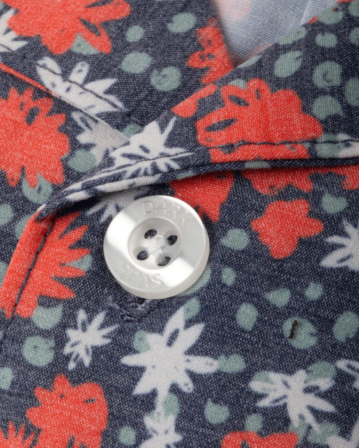 Camisa Wilhart Dark Seas - Detalle estampado Navy/Red