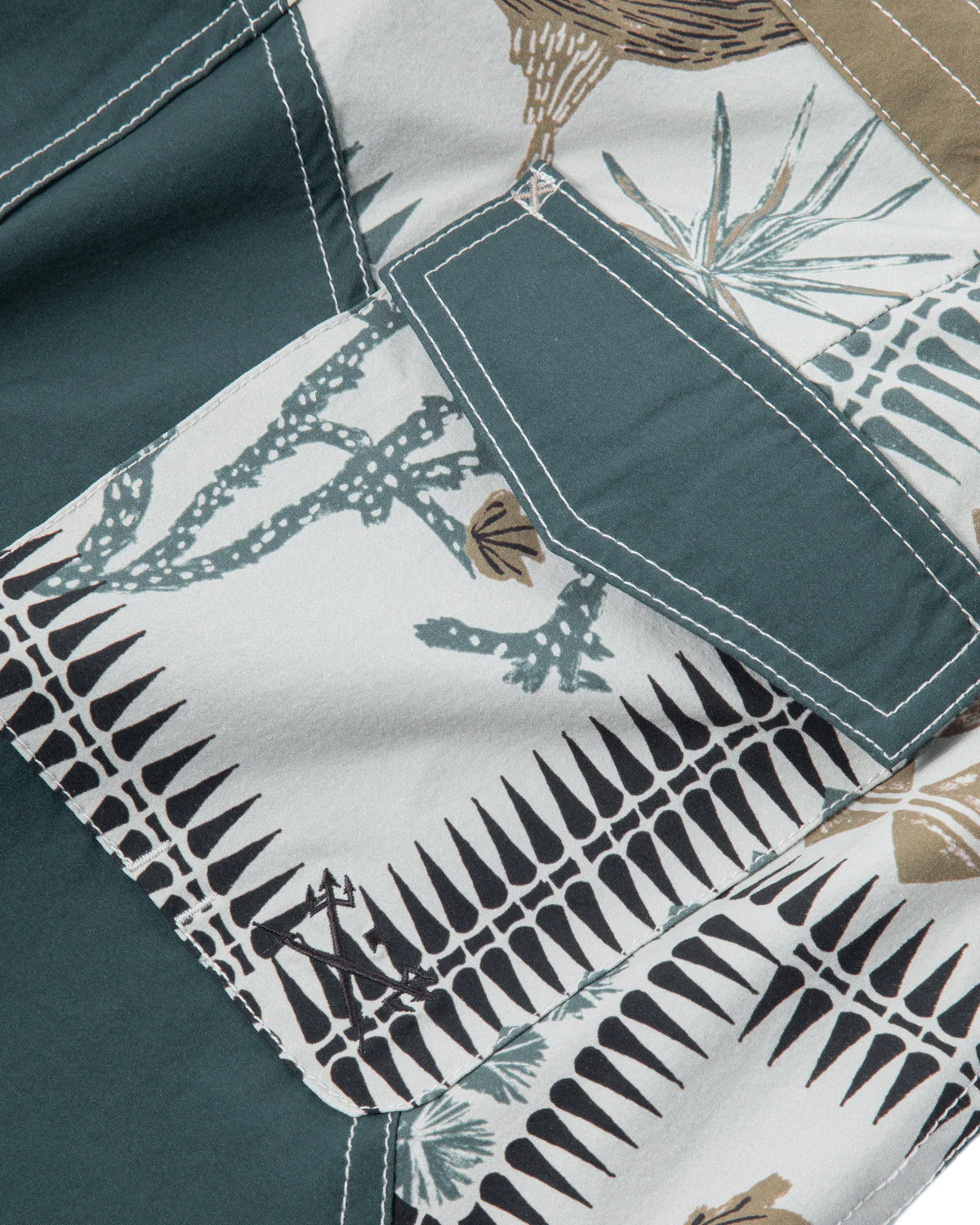 Boardshort Aliso Dark Seas - Detalle de cintura y cordón