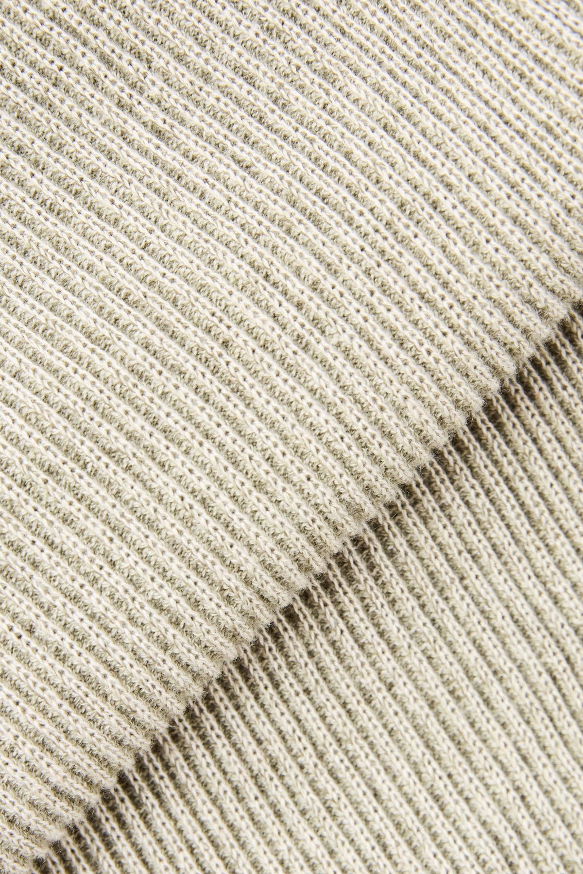 Hi Lo Knit Button Up