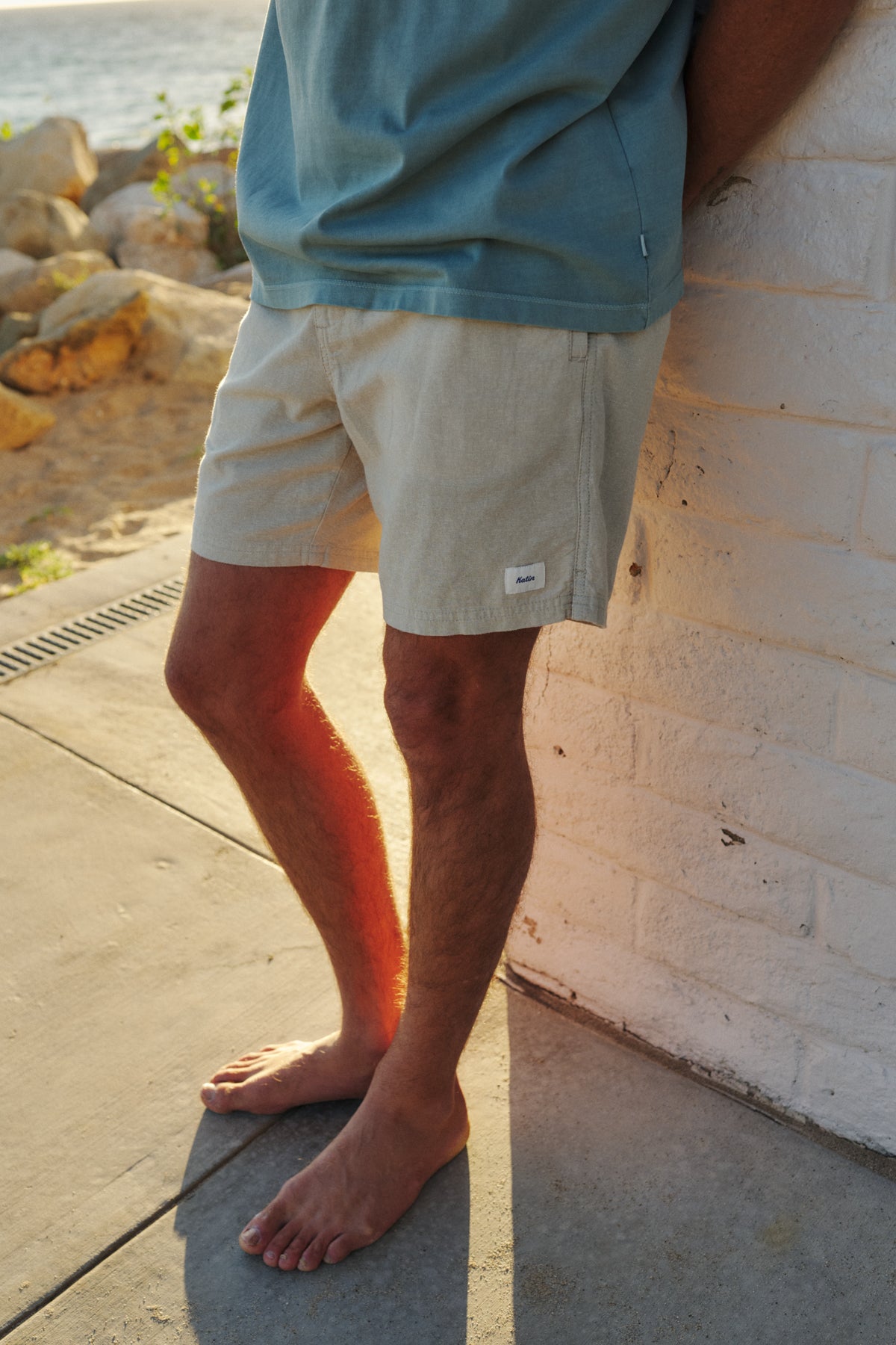 Isaiah Local Short Light Gray - On Model