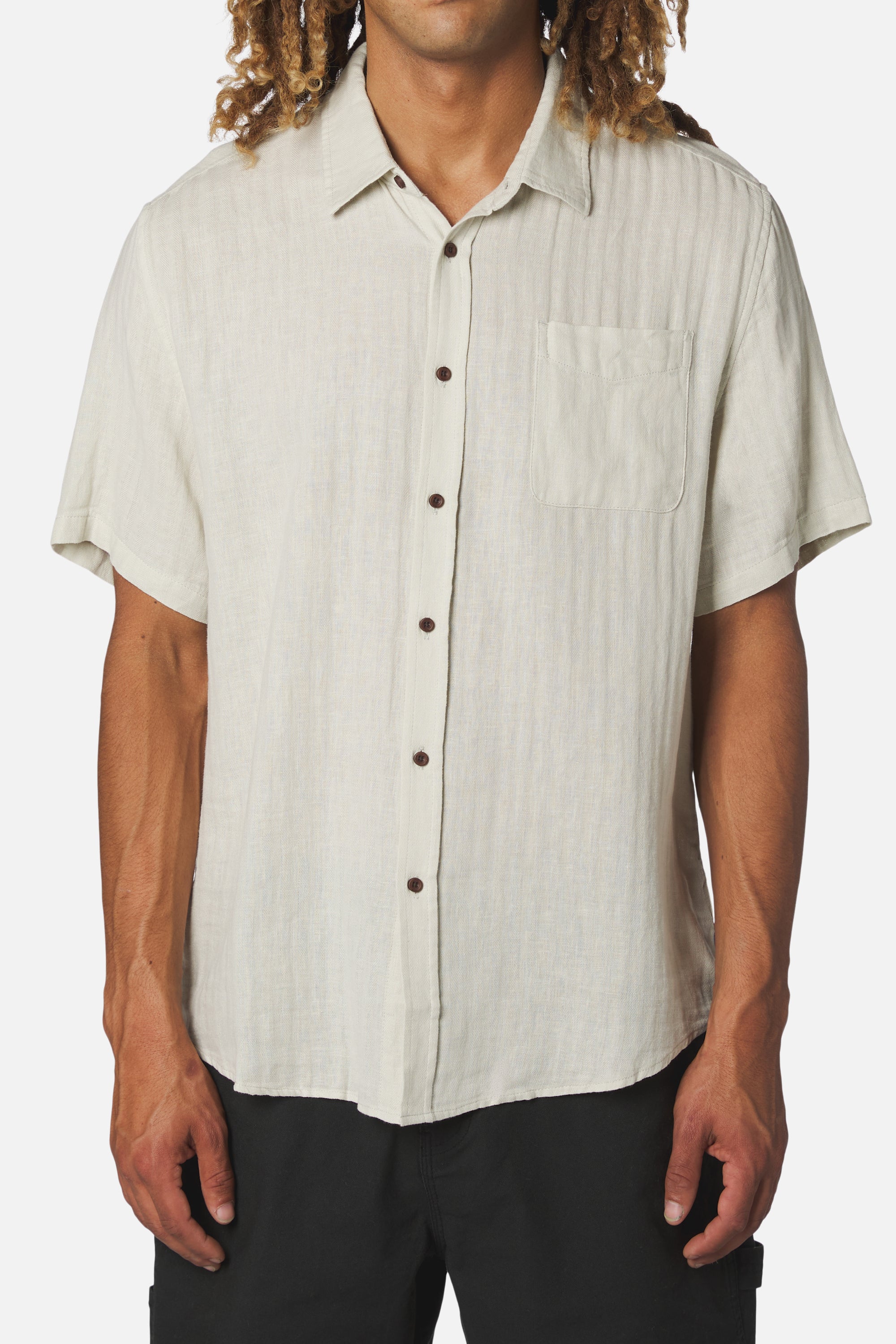 Alan Solid SS Shirt Mineral Gray - Modelo Frente