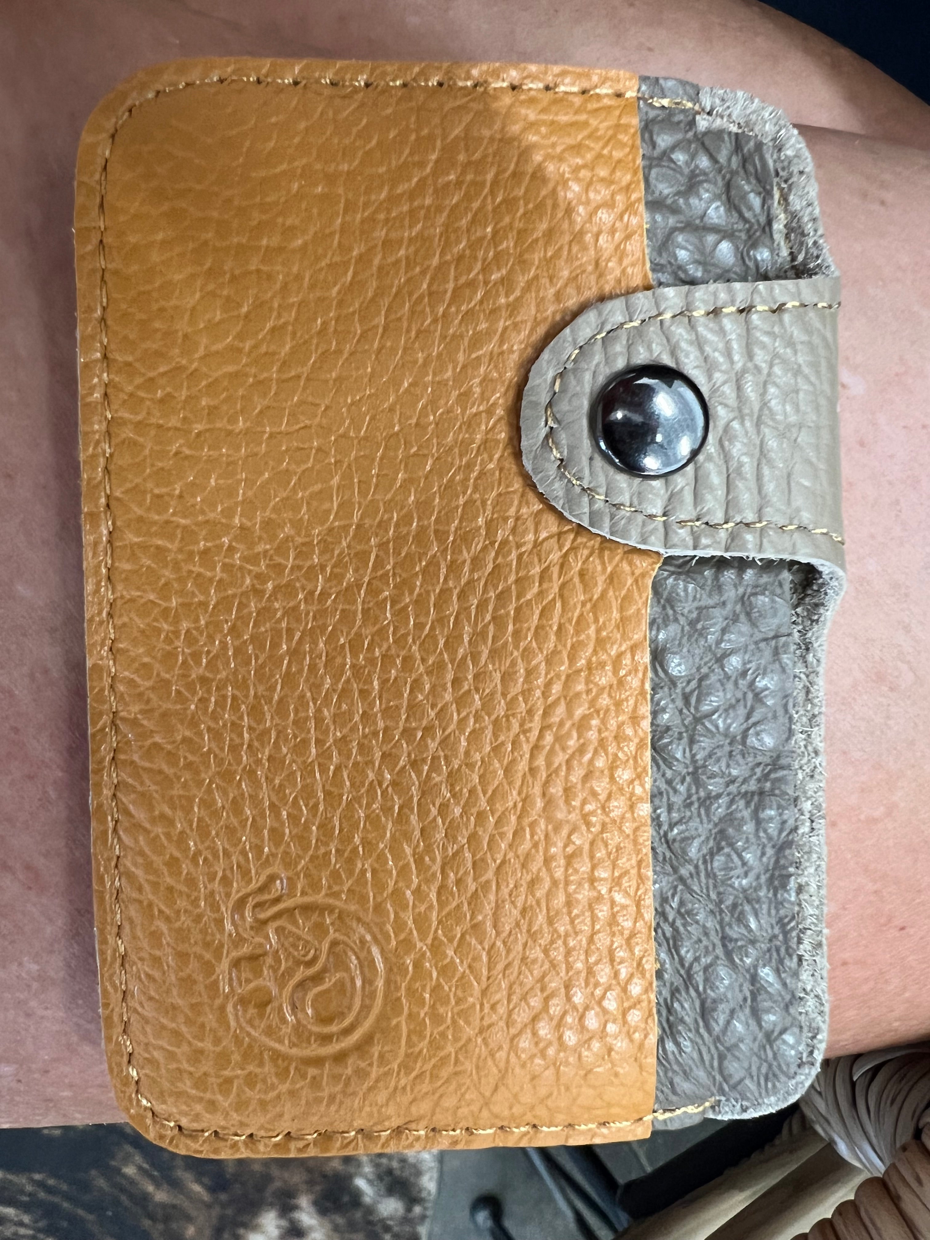 Horizontal 2 Tone Caratera