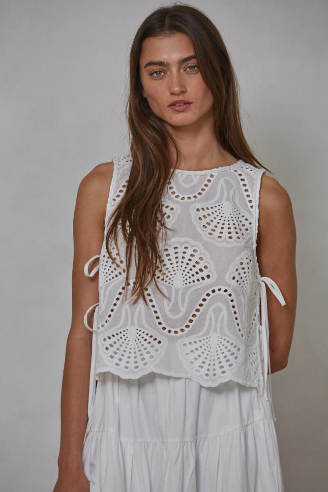 Lowen Eyelet Singlet