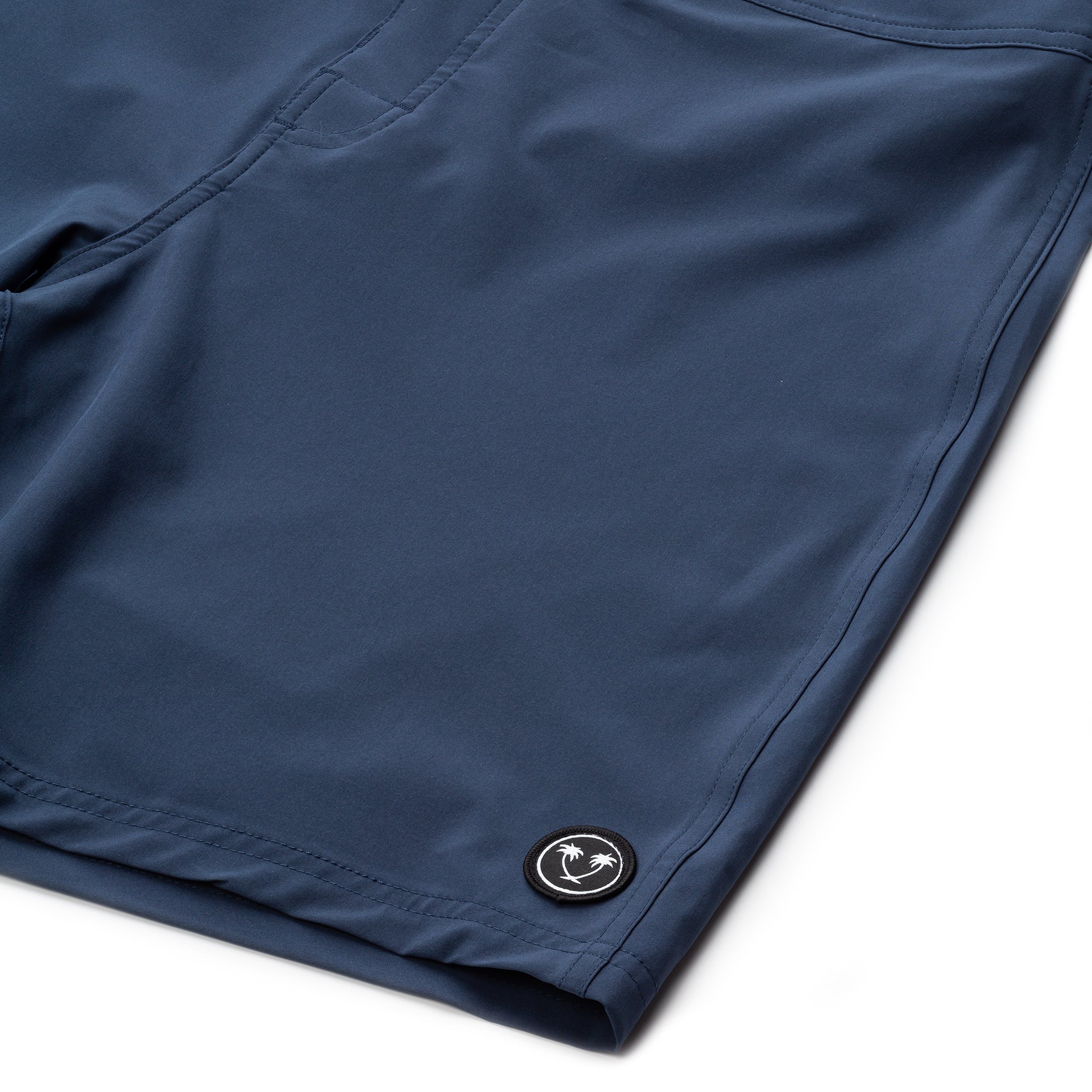 Stealth All Day Trunk 18"