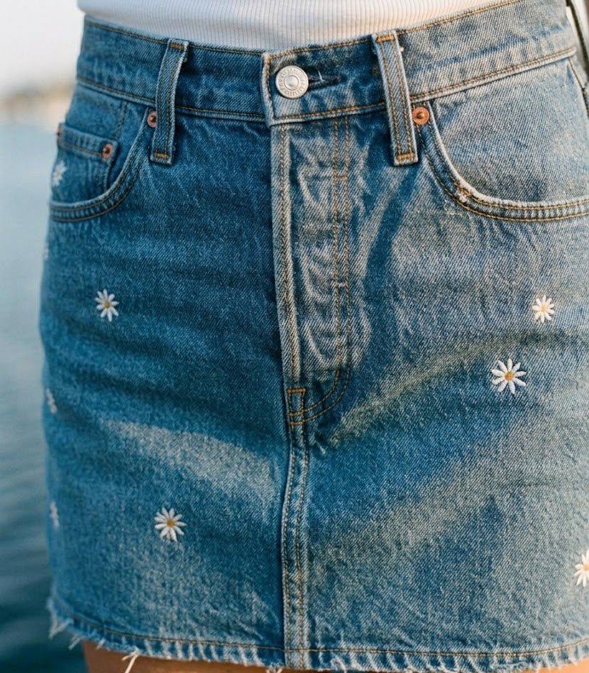 Icon Skirt Bee in the Bonnet - Levi's - Vista 3